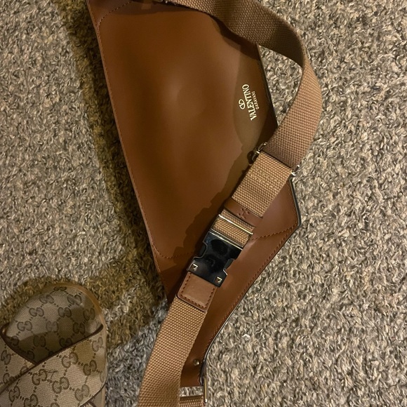 Valentino Garavani unisex bag new - Picture 7 of 13